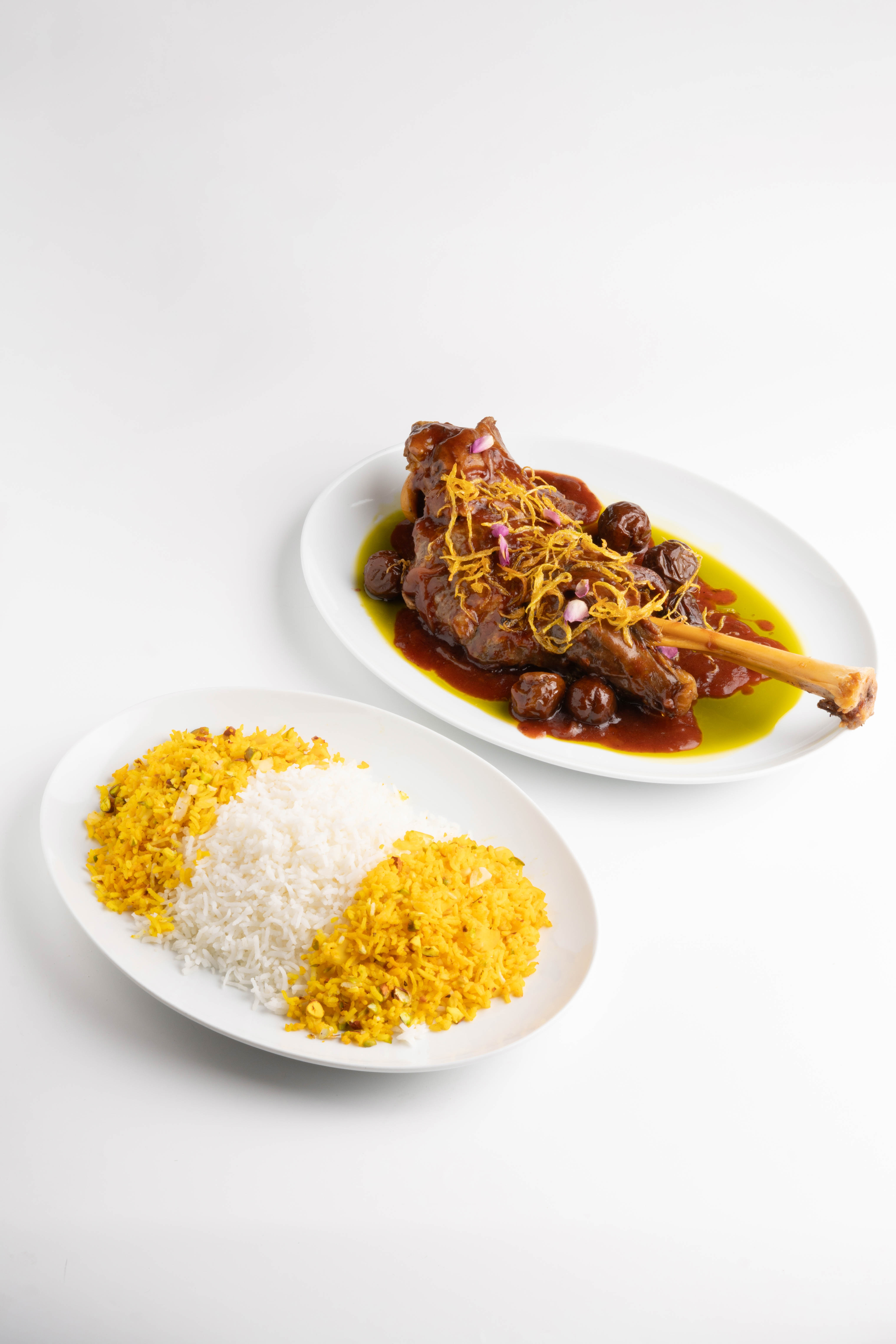 Lamb shank / ماهیچه به‌همراه برنج زعفرانی